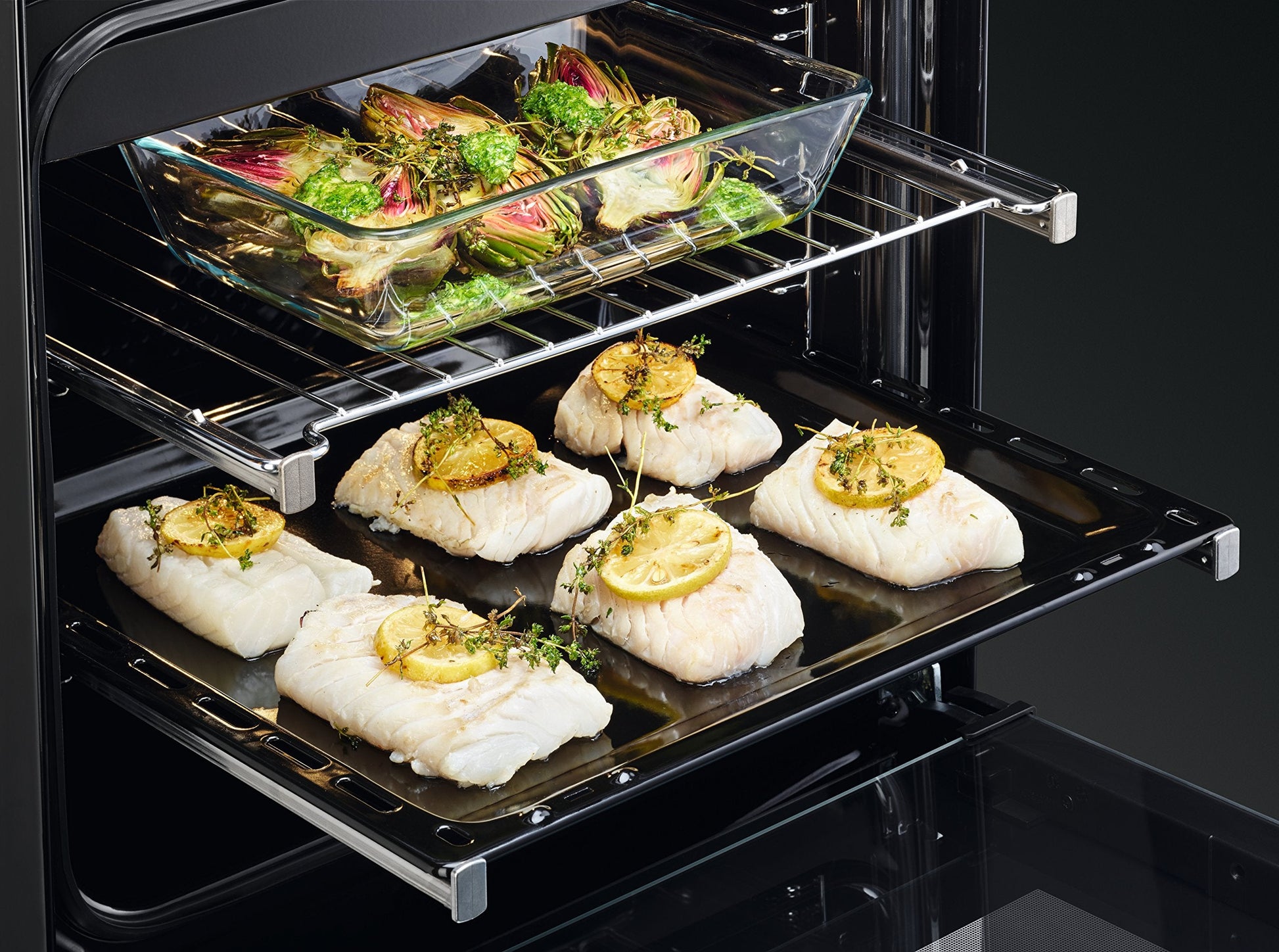AEG Four 20% Inox Facile à Nettoyer Porte Chariot
